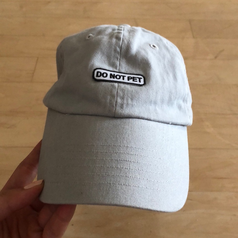 Grey “do not pet” hat